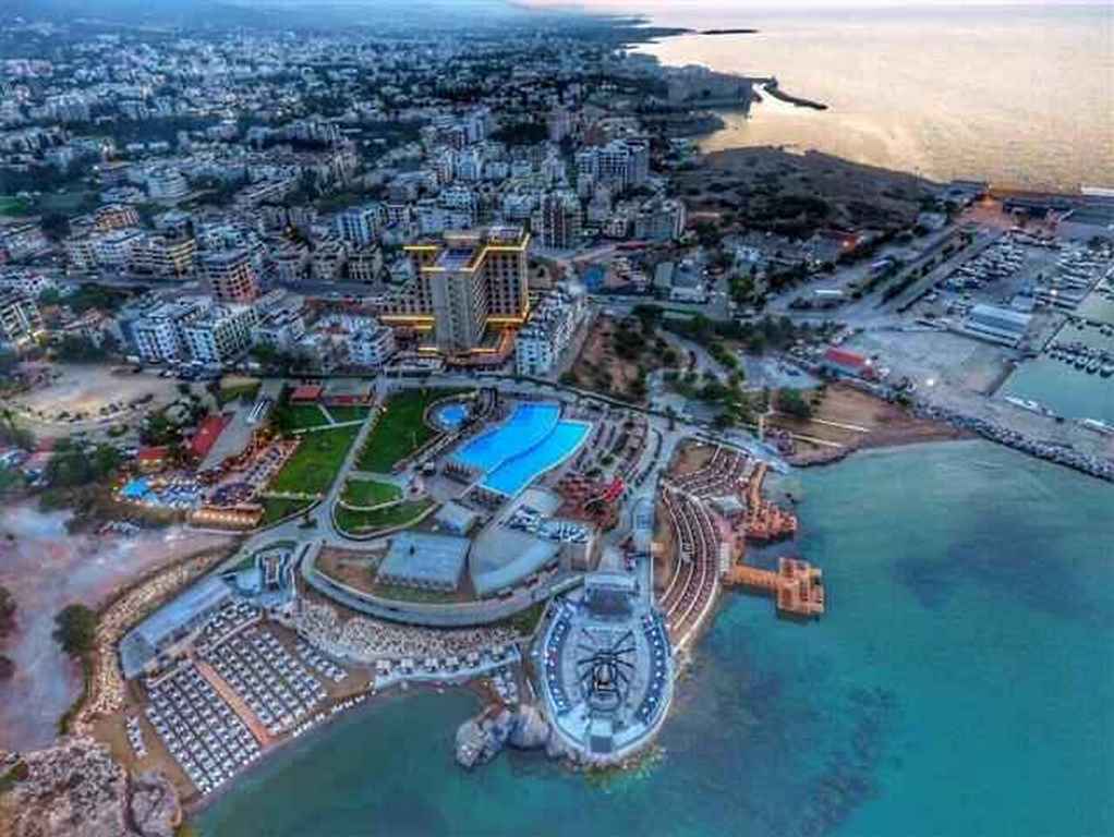 Uçaklı Kıbrıs Turu 7 Gece Lord's Palace Hotel SPA Casino